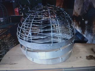 5 braseros y 4 regillas se vende todo en conjunto