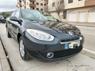 Renault Fluence 2012