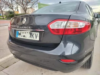 Renault Fluence 2012