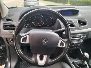 Renault Fluence 2012