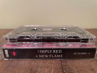 2 Cassette Simply Red - A New Flame & Stars