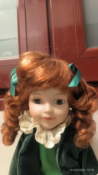 Muñeca porcelana decorativa 30 cm