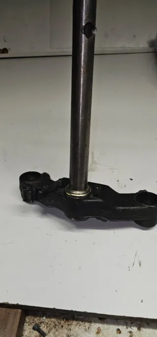 Tija para horquilla ae 2003-2008