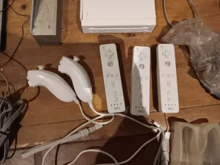 Nintendo Wii Completa con Juegos y Accesorios