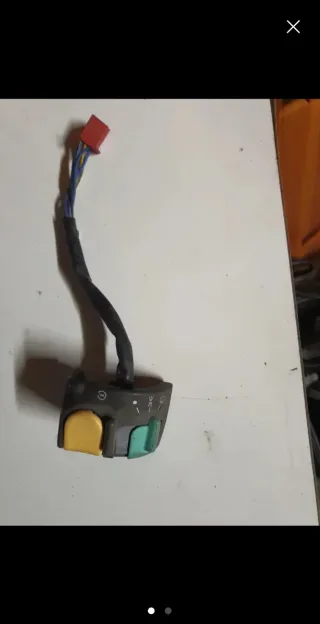 Mando luces piña aerox