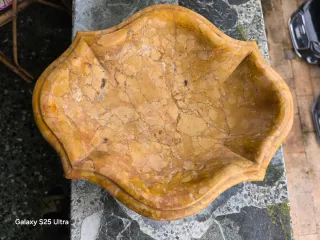 Acquasantiera scultura in marmo