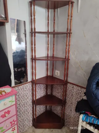 Rinconera de madera