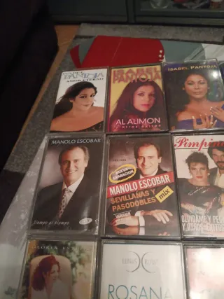 Lote 24 Cassettes Pop-Rock Nacional e Internaciona