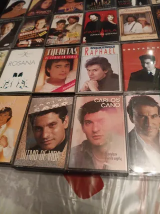 Lote 24 Cassettes Pop-Rock Nacional e Internaciona
