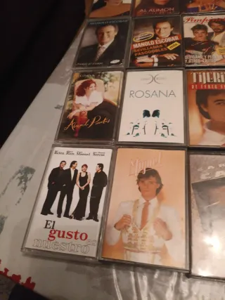 Lote 24 Cassettes Pop-Rock Nacional e Internaciona