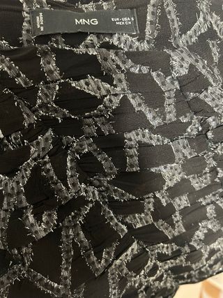 Falda Mango plateada y negra