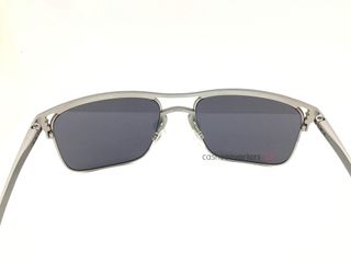 gafas de sol caballero/unisex oakley holbrook ti titanium