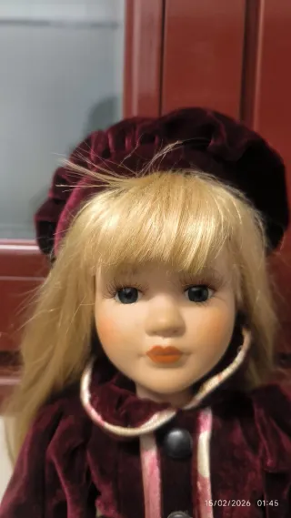 Muñeca porcelana decorativa 40 cm