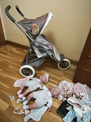 Carrito gemelar muñecos y ropita