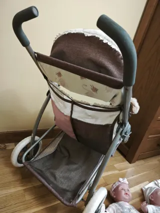 Carrito gemelar muñecos y ropita