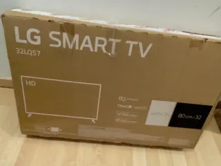 LG UHD 32  Smart TV AI ThinQ