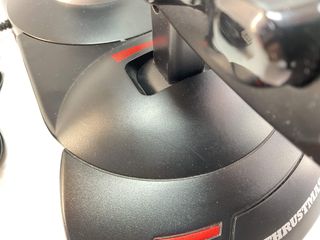 joystick pc thrustmaster t.fight