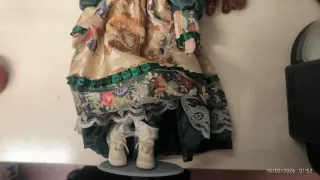 Muñeca Porcelana Decorativa 40cm + Accesorios