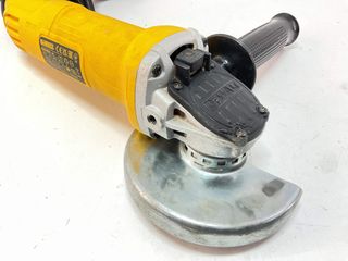 radial dewalt dwe4056-qs