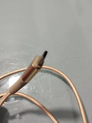 Cable Carga USB a Micro USB Teka Dorado