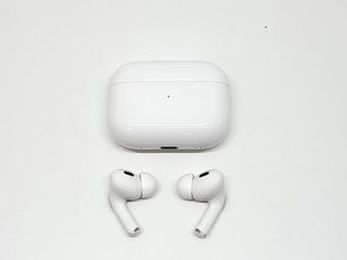 in-ear apple airpods pro 2 gen