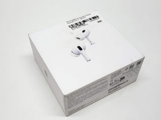 in-ear apple airpods pro 2 gen