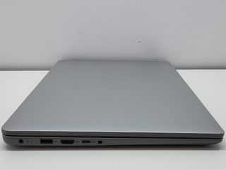 pc portatil lenovo 15ada7