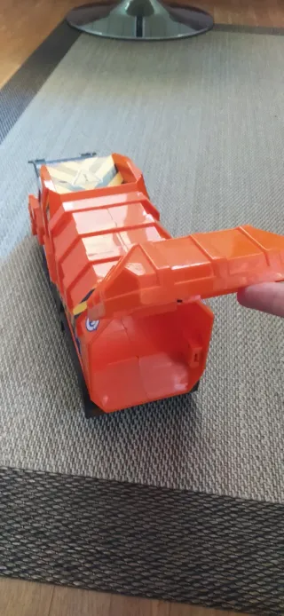 Camión de basura de juguete con luces y sonidos