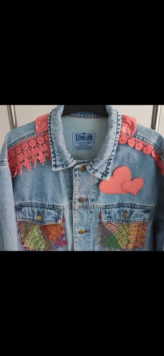 Cazadora vaquera con diseño personalizado