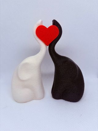 Estatueta Elefantes Apaixonados Coração Vermelho