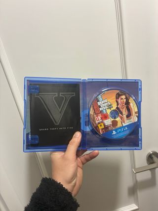Grand Theft Auto V PS4 - Estropeado