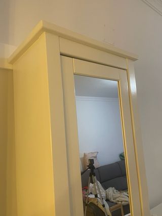 Armario alto Hemnes Ikea con espejo