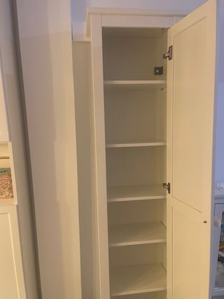 Armario alto Hemnes Ikea con espejo