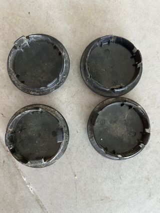 Centros de llantas Volkswagen (4 unidades)