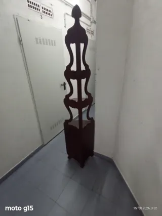 Elegante Estantería Rinconera Vintage Madera