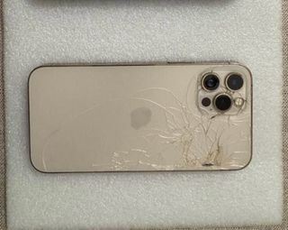 iPhone 12 Pro Bianco e Oro