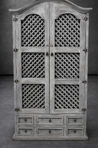 Armadio rustico in legno massello