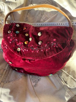 Bolso Joya AMULETI J - Terciopelo Burdeos y Mariqu
