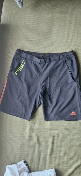 Lote Ropa Adidas usada varias tallas.
