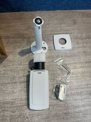 AXIS P1364 Cámara IP HDTV 720p Bullet