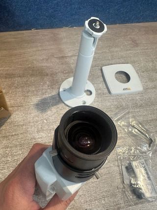 AXIS P1364 Cámara IP HDTV 720p Bullet