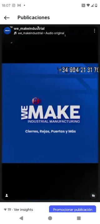 Puerta corredera moderna