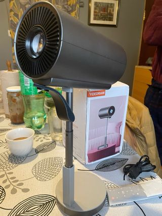 Proyector Portátil TS-3 Pro con Soporte