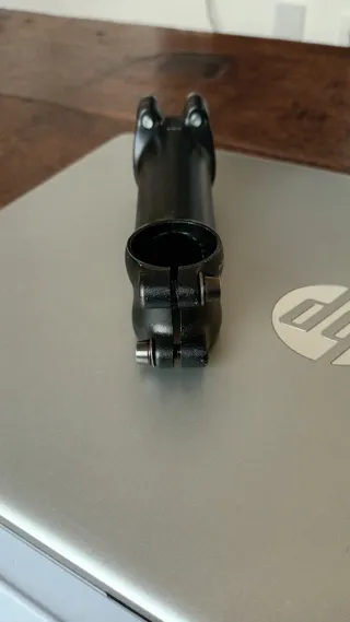 Potencia bicicleta 10 cm aluminio negra