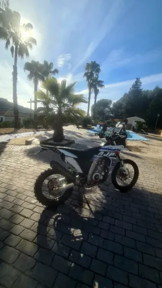 AJP PR7 2024 - 880 km EXTREME ADAPTACION A 2025