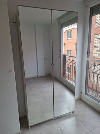 Armario Ikea puertas espejo