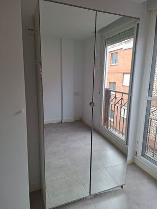 Armario Ikea puertas espejo