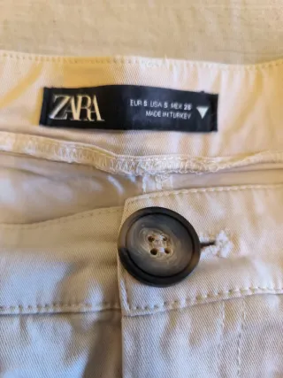Pantalón Zara tiro alto pinzas beige Talla S