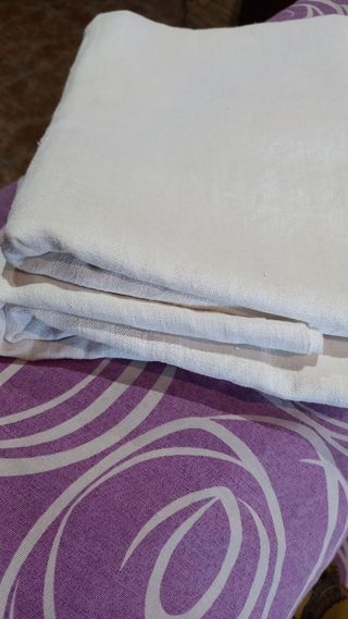 Sábana antigua de lino lienzo..ideal indumentaria.