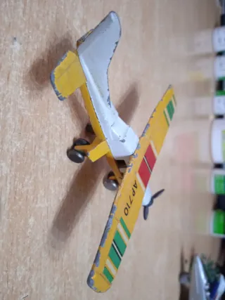 Avión metálico antiguo Cessna 210.8 mod710 PILEN